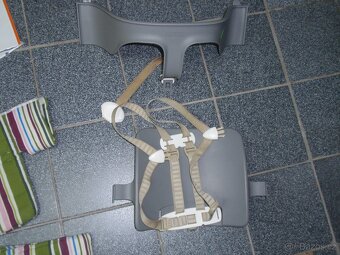 KRÁSNÁ MASIVNÍ DŘEVĚNÁ ROSTOUCÍ ŽIDLE STOKKE TRIPP TRAPP - 18