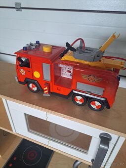 Plyšáci a auta - 18
