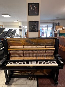 Yamaha U3 se zárukou 5 let, včetně židle, doprava zdarma. - 18