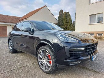 Porsche Cayenne TURBO ČR TOP VÝBAVA - 18