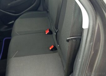Peugeot 308 1.5 HDI Klima, Navi, Tempomat nafta manuál 75 kw - 18