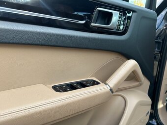 Porsche Cayenne 2018 - 18