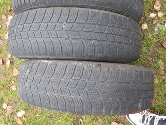 4xObutá zimní sada kol na ŠKODA CITIGO   BARUM 165/70 R14 - 18