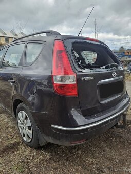 HYUNDAI I30 1.6 85KW - 18