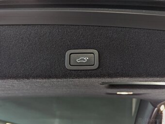 Volvo XC60 2.0 D4 140kW A/T SUMMUM - 18