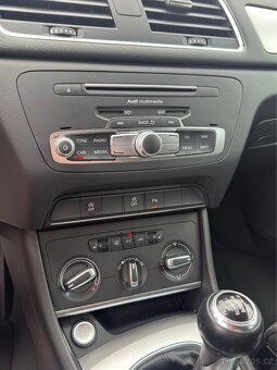 Audi Q3 2.0 TDI 110kw S-line / manual/ top stav/ Bose - 18