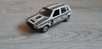 autíčka - angličáky Hot Wheels - 18