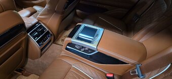 Bmw M750i INDIVIDUAL 390kw xdrive odpočet dph - 18