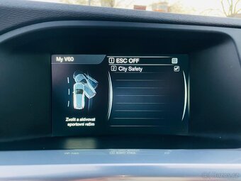 Volvo V60 2.0D3 5VÁLEC MANUÁL LED VÝHŘEV SENZORY - 18