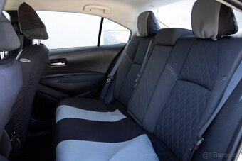 Toyota Corolla Hybrid - 18