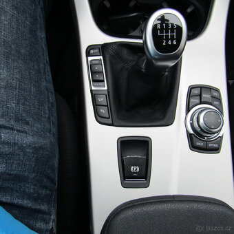 BMW X3, xDrive20i 135kw, Serviska,NAVI - 18