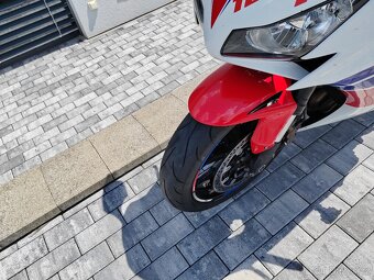Honda cbr 1000 rr Fireblade - 18