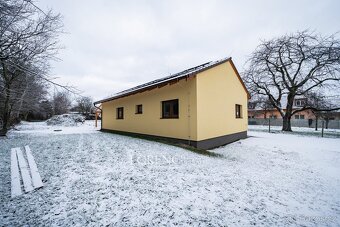 Moderní dřevostavba s velkým pozemkem a fotovoltaikou – přip - 18