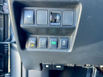Nissan Qashqai 1,6 dCi / 360° KAMERY / TAŽNÉ /2016 - 18