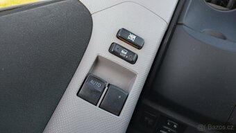 Toyota Yaris 1.3 VTT-i - 18