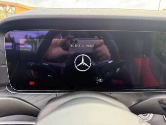 E 220d 4-MATIC KUPE,AMG PAKET,2024,26.000km,ZARUKA,JAKO NOVE - 18