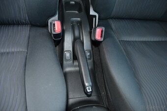 SUZUKI SWIFT 4x4 1.3i 69kw benzín rok 2013 - 18