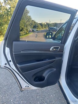 Jeep Grand Cherokee 3.0 CDR - 18