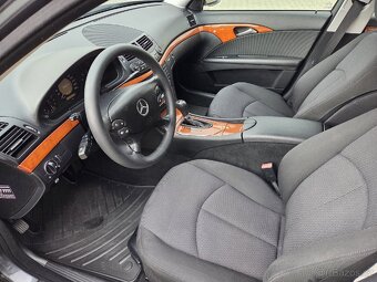 Mercedes Benz W211 4Matic E280 rok 2008 - 18