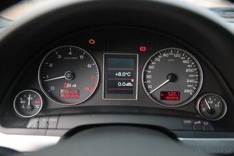 Audi S4 Avant 4.2 V8 253kW MANUÁL - chybí výfuk - 18