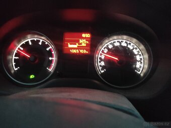 Peugeot 301benzin 1,2 rok 2014 najeto 65000Č ČR - 18
