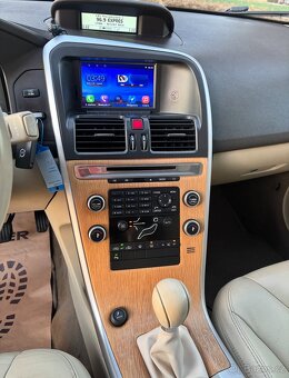 VOLVO XC60 2.4 D4 SUMMUM MANUÁL - 18