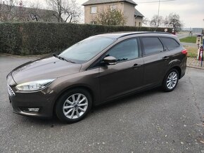 ford focus 2018/5  1.0 benzin 92 kw  1. majitel titanium - 18