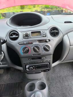 Prodám Toyota Yaris, 1.0, r.v.1999 - 18