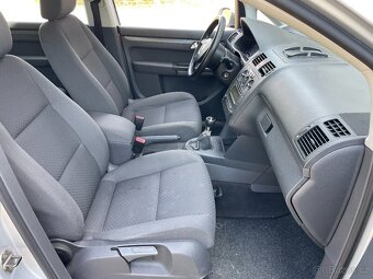 Vw Touran 1.9 TDI 74kW Basis webasto Tažné - 18