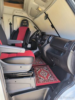 Obytné auto Carado T348 2.3JTD,klima,solar,spouštěcí postel - 18