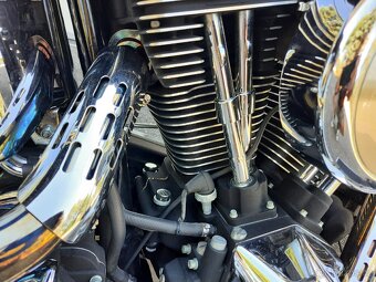 Harley Davidson - 18