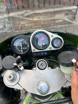 Kawasaki zx7r - 18