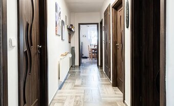 Prodej rodinného domu 3+1 s fotovoltaikou, bazénem a garáží - 18