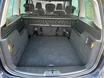 2.0tdi 103kw, Style, 262000km, DSG, Webasto, el.víko - 18