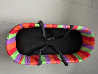 Kočárek s příslušenstvím - 18