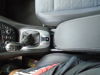 Meriva B,r.v.2016,navigace,100kw,disel 70900km,nosic na kola - 18