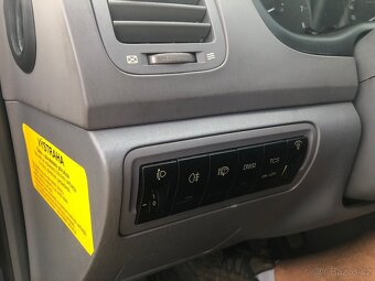 Kia Magentis, 2.5 V6 - 18