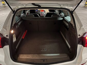 Opel Astra  1.7CDTI/92kw  Xenony Výbava - 18