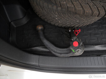 Toyota Corolla Verso 1.8 VVTi 95KW 7MístServiska - 18