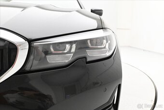 BMW Řada 3 2,0 320d 140kW Steptronic - 18