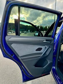 Volkswagen Tiguan R 90tisKM 320k Individual Akrapovič DPH - 18