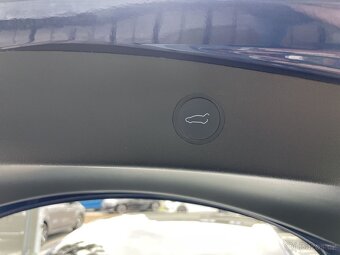 Tesla 3 Performance - 18