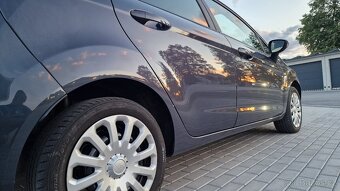 Ford Fiesta benzín r.v. 2014 - Vyjímečný stav  - 18