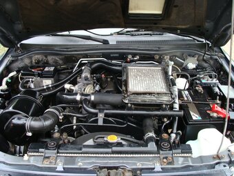 Mitsubishi L200, 2,5 TD 85 kw 4x4 rok 2005 - 18