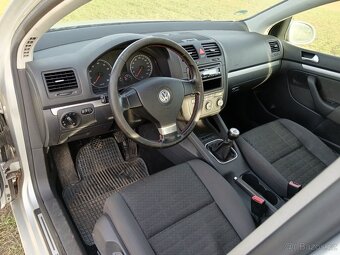 Golf V 1.4 16V 59kw Goal Edition 2007 výhřev sedacek - 18