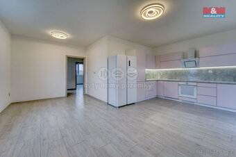 Prodej bytu 3+kk, 74 m², se zahradou ve Vochově - 18