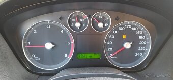 FORD FOCUS C-MAX 2,0TDCi98kw,rv4/2005,GHIA,ALU,2.MAJITELKA - 18