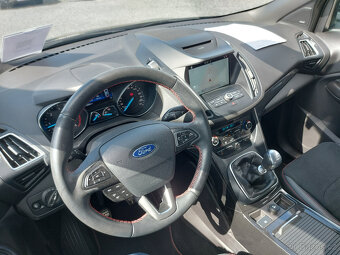Ford Kuga 2,0 TDCi 4x4 ST-Line 180PS S.KNIHA - 18