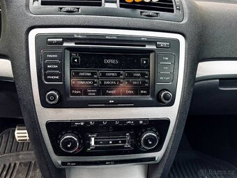 Škoda Octavia II Combi 2.0 TDI CR DPF RS DSG - 18