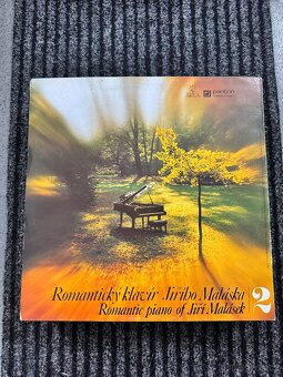 LP desky - 20 ks - 18